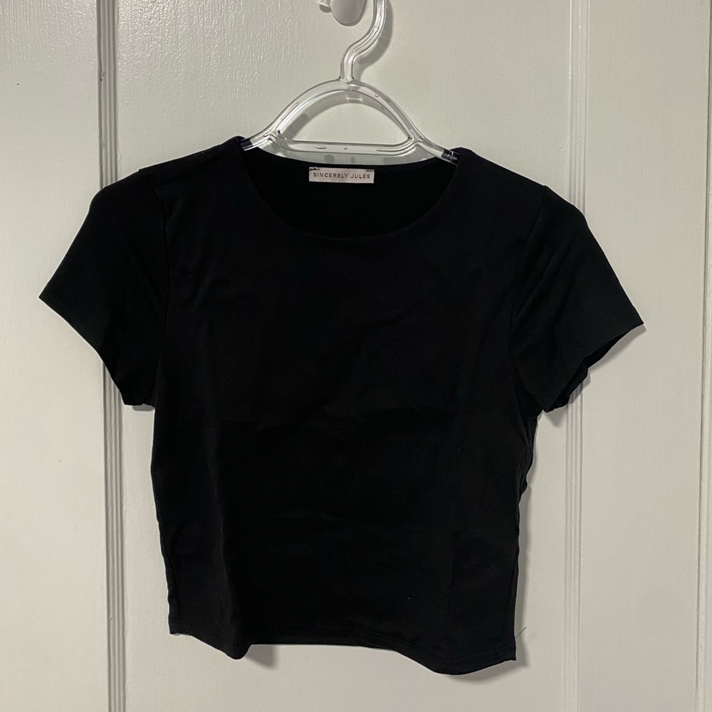 Black Cropped T shirt